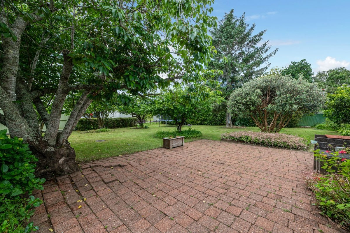 78 Neil Avenue, Te Atatu Peninsula, Auckland - Carousel 2