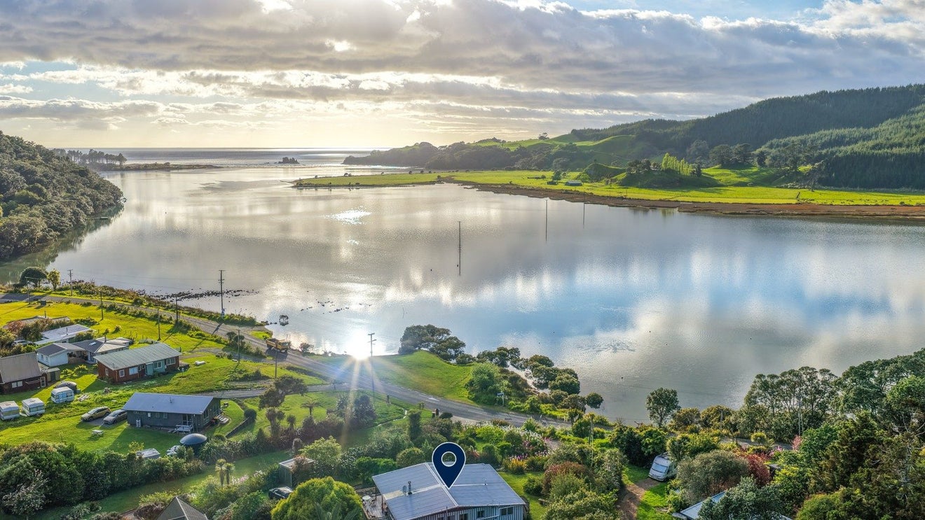 263 Opoutere Road, Opoutere, Whangamata - Carousel 1