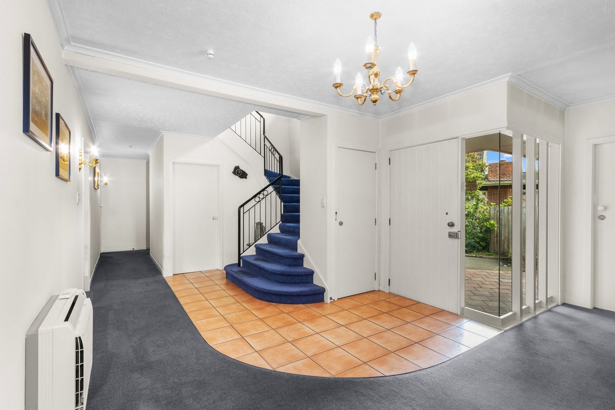 10 Woodford Terrace, Fendalton, Christchurch City, Canterbury - Carousel 2