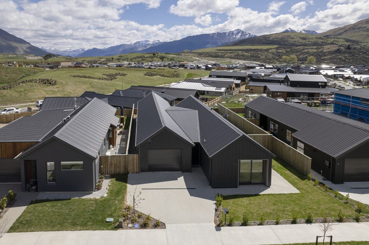 38 Muster Road, Jacks Point, Queenstown - Carousel 1