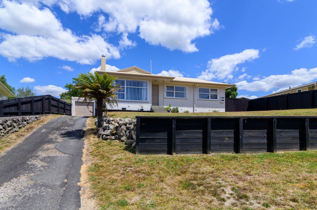 11 Jade Place, Pukehangi, Rotorua - Carousel 15