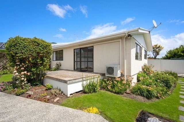 14 Gebbie Street, Kinmont Park, Mosgiel - Carousel 2