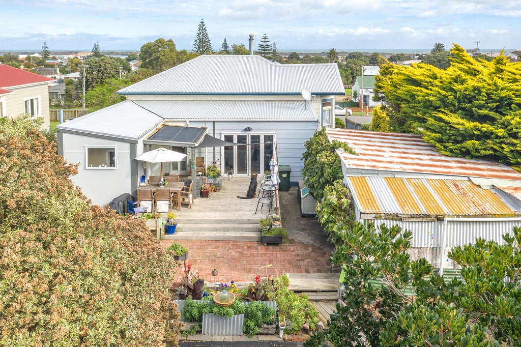 3 Kowhai Street, Castlecliff, Whanganui - Carousel 21