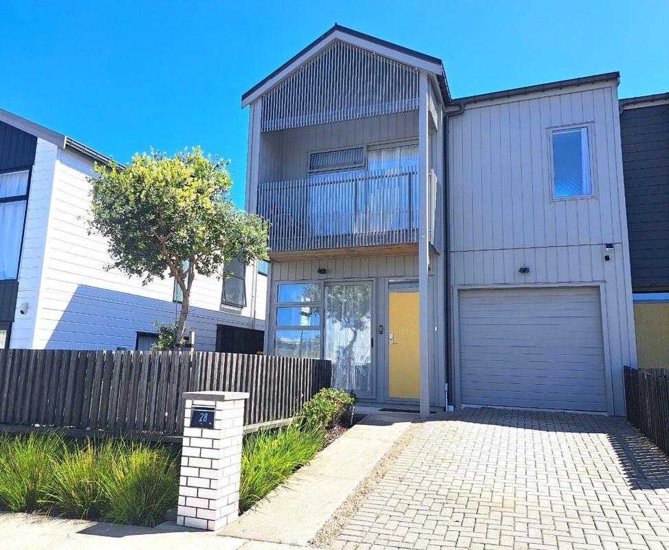 28 Kauri Amber Road, Westgate, Auckland - Carousel 1