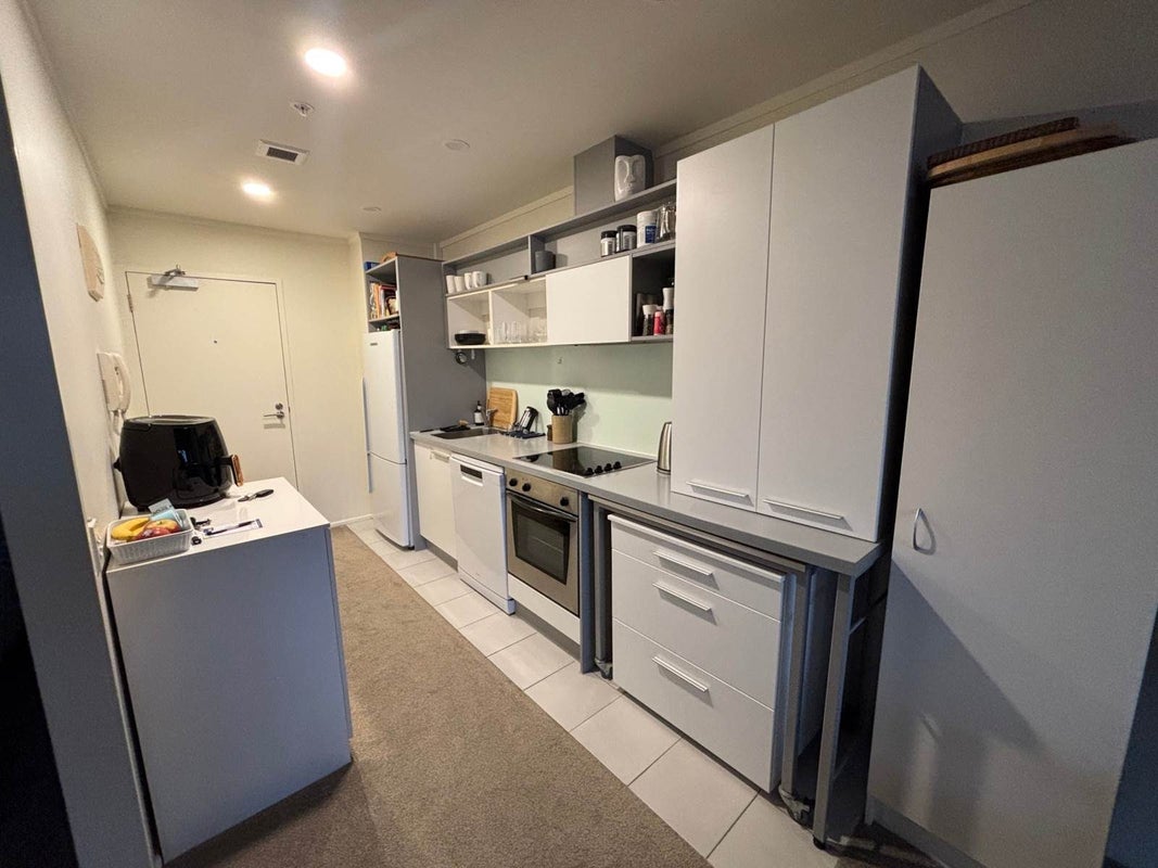 5L/16 Burton Street, Grafton, Auckland - Carousel 2