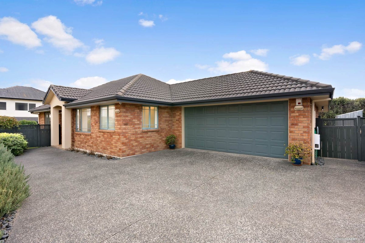 12 Belsera Court, Northpark, Auckland - Carousel 1
