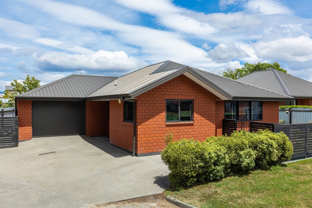18 Aston Street, Springlands, Blenheim - Carousel 1