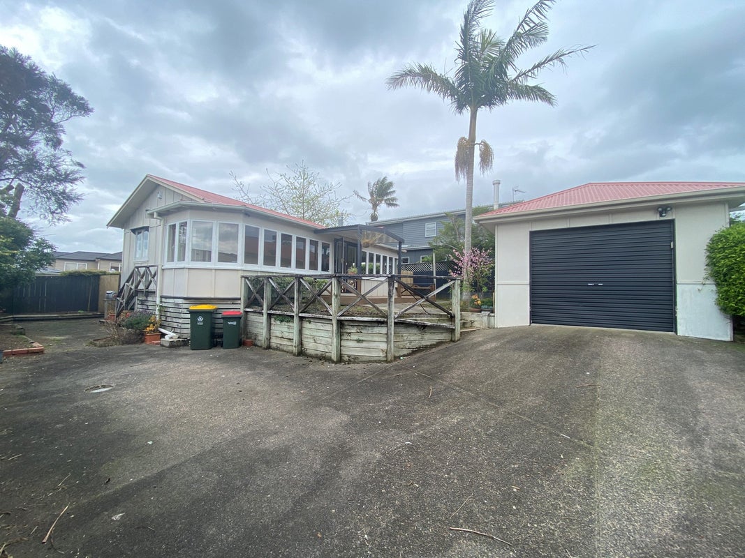 1/33 Nelson Street, Howick, Auckland - Carousel 1