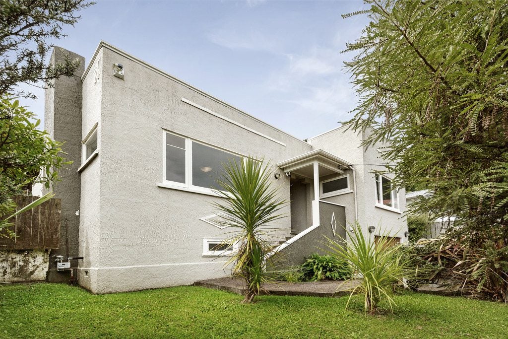 17 Woodvale Grove, Fairfield, Lower Hutt - Carousel 2