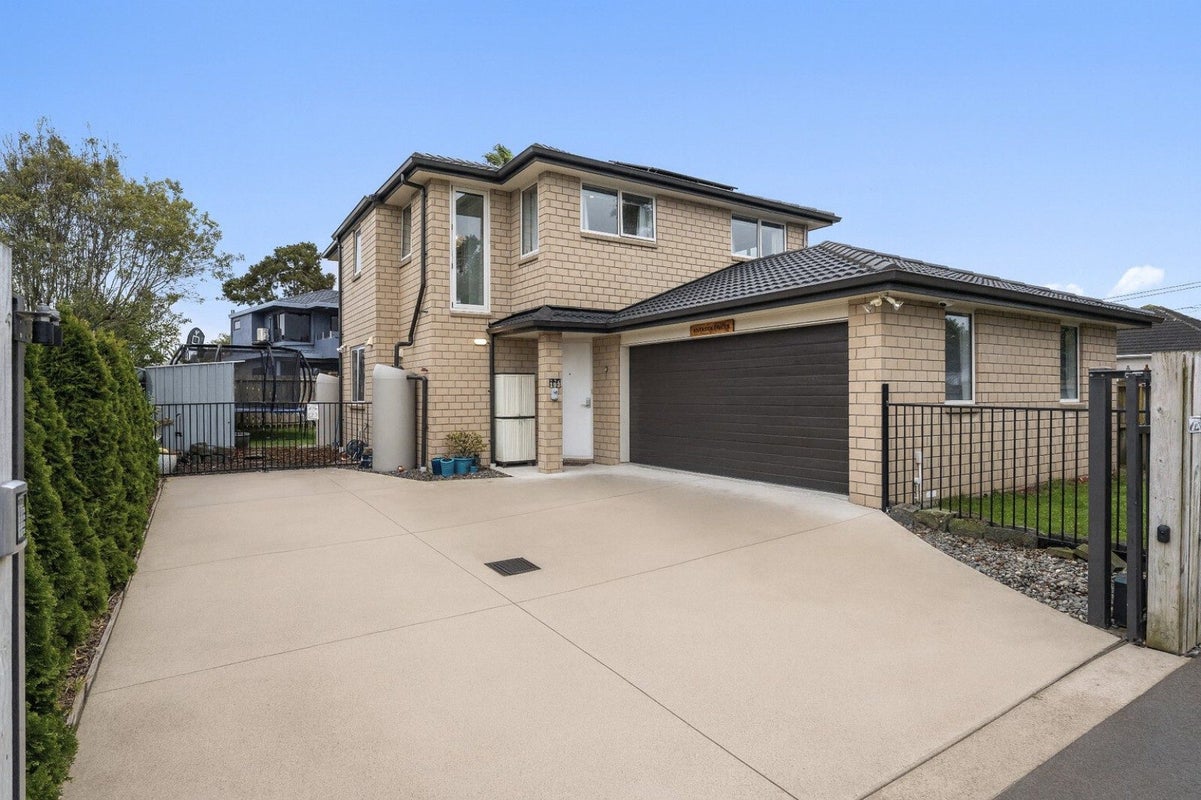 193 Riverside Avenue, Point England, Auckland - Carousel 1