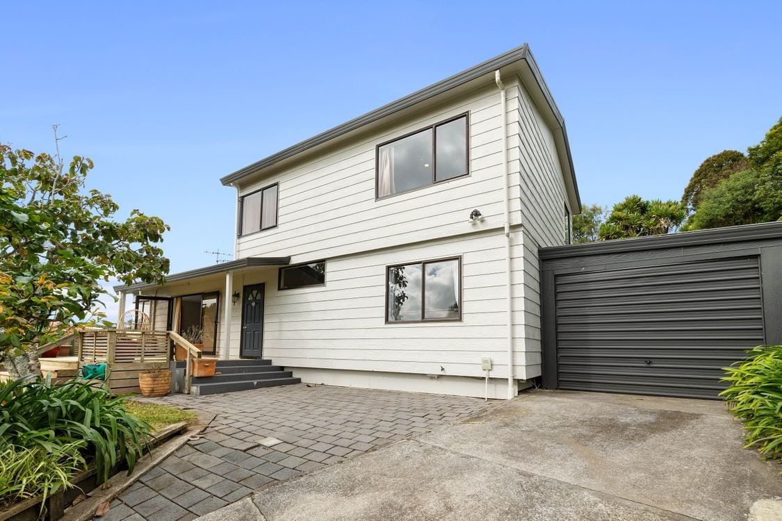 27 Salcombe Terrace, Welbourn, New Plymouth - Carousel 1