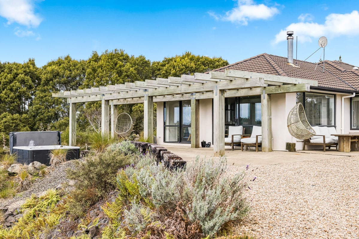 684 Blackbridge Road, Waitoki, Kaukapakapa - Carousel 2