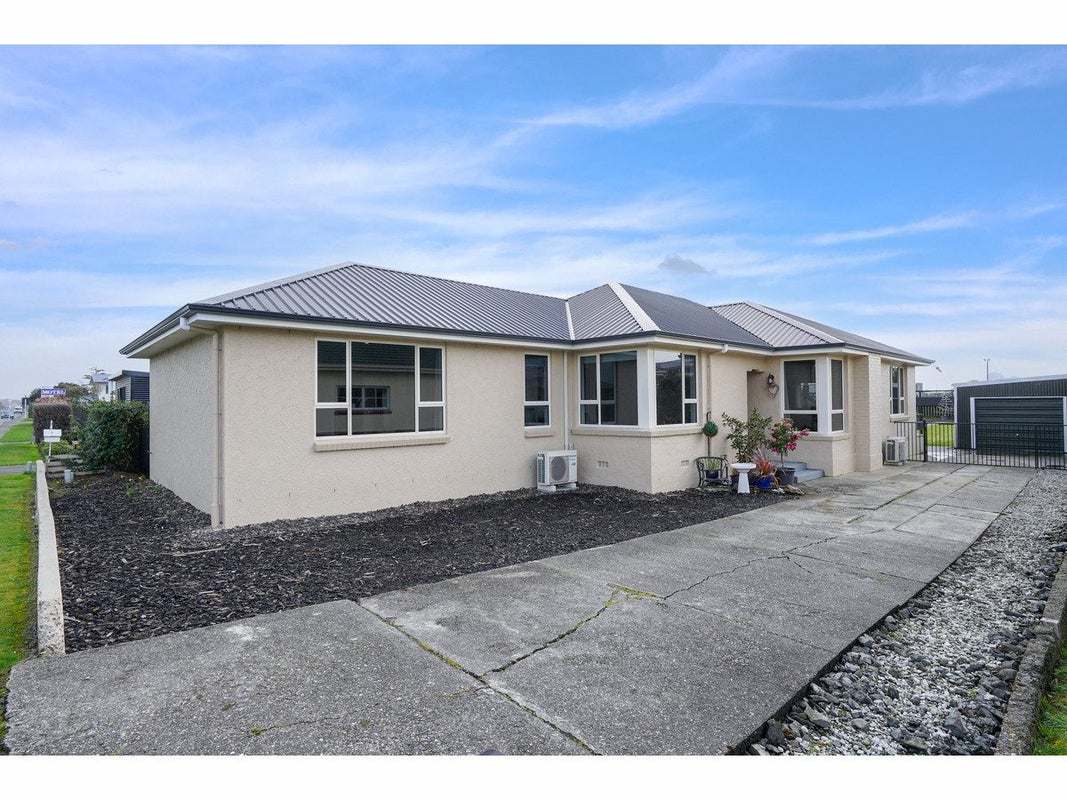 570 Tay Street, Hawthorndale, Invercargill - Carousel 1