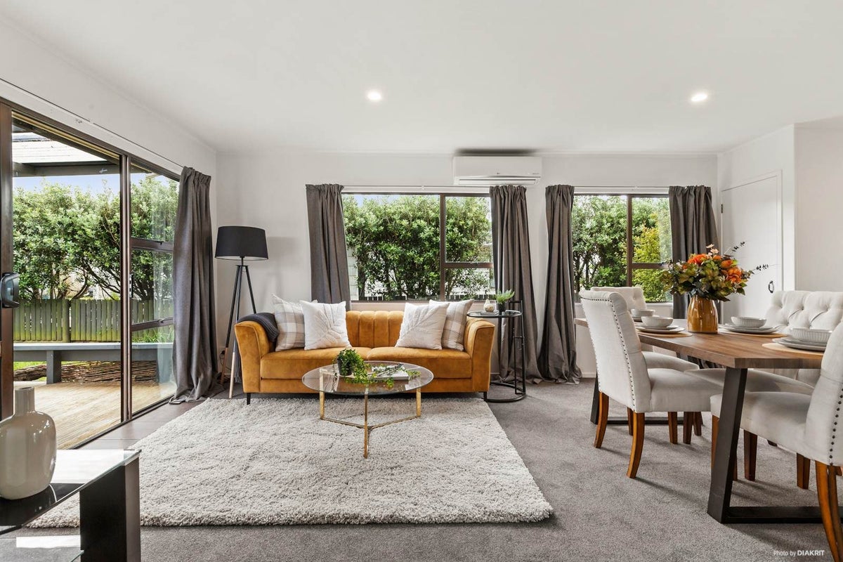 33 Martyn Street, Waiuku, Franklin, Auckland - Carousel 2