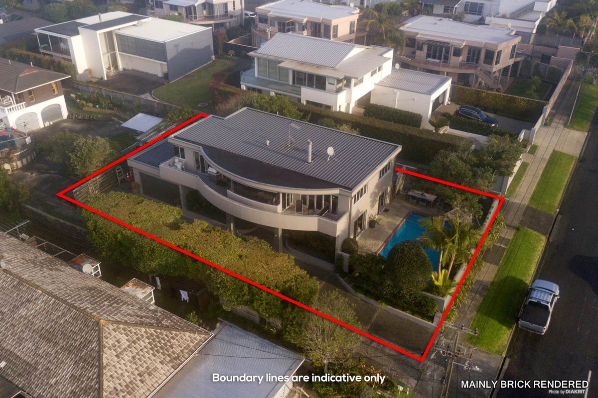 71 Castor Bay Road, Castor Bay, Auckland - Carousel 1