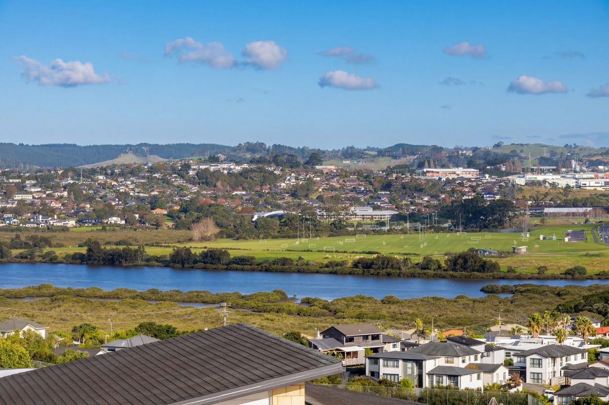 17 Manawanui Way, Orewa, Orewa - Carousel 19