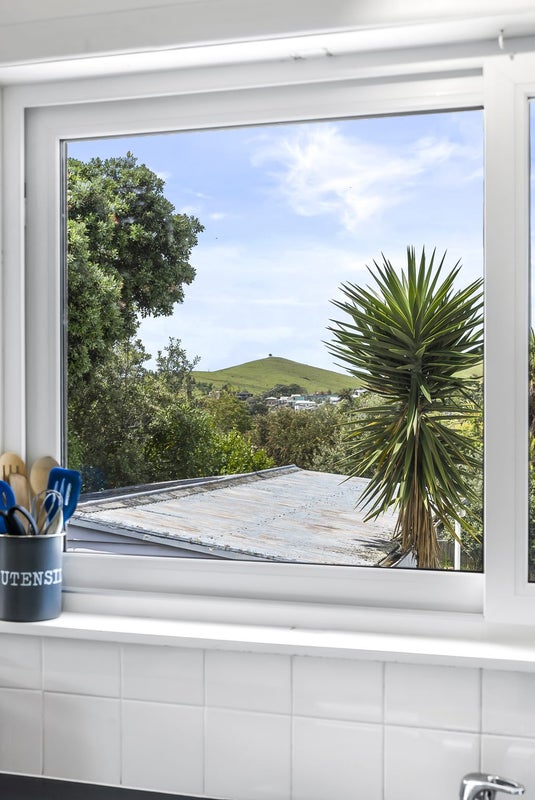 9 Te Pene Road, Maraetai, Auckland - Carousel 2