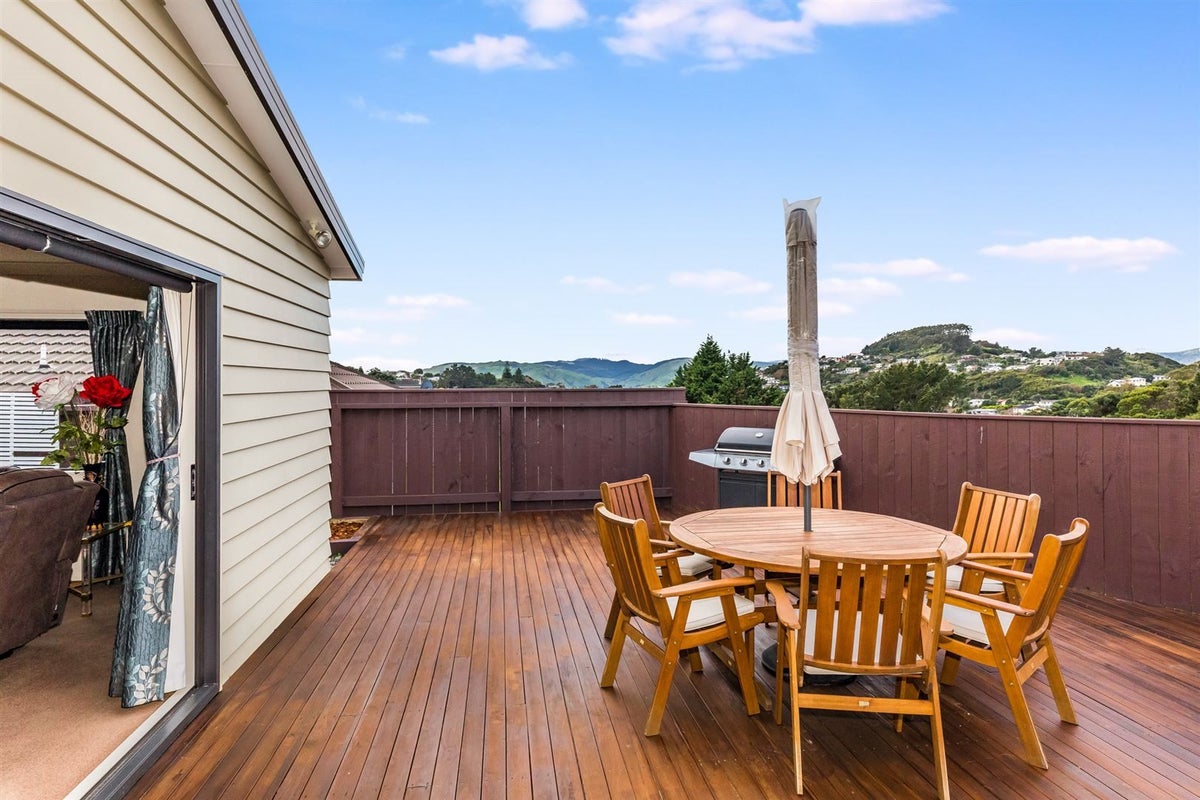 71 Staithes Drive North, Whitby, Porirua - Carousel 2