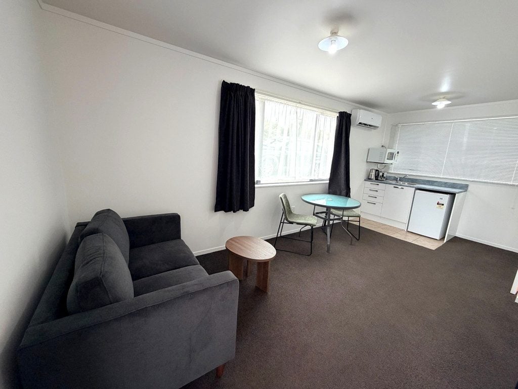 66 Tawa Street, Melville, Hamilton - Carousel 2