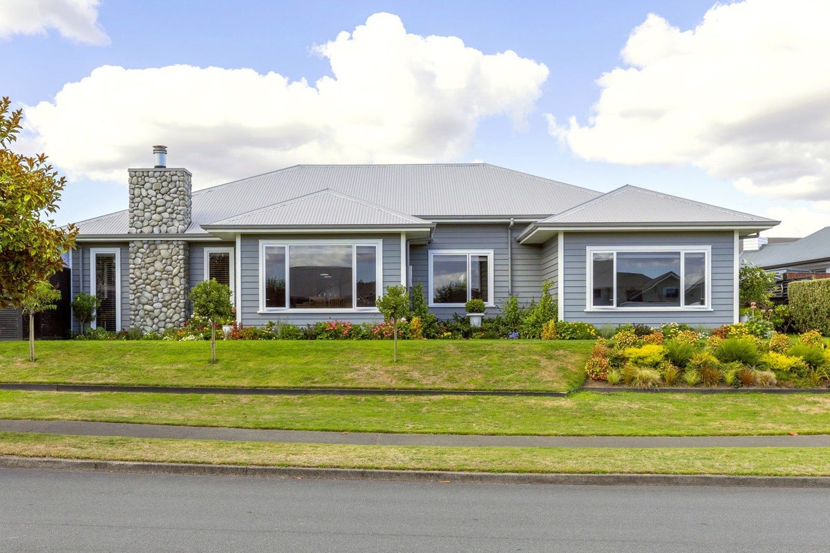 2 The Pheasant Tail, Nukuhau, Taupo - Carousel 1