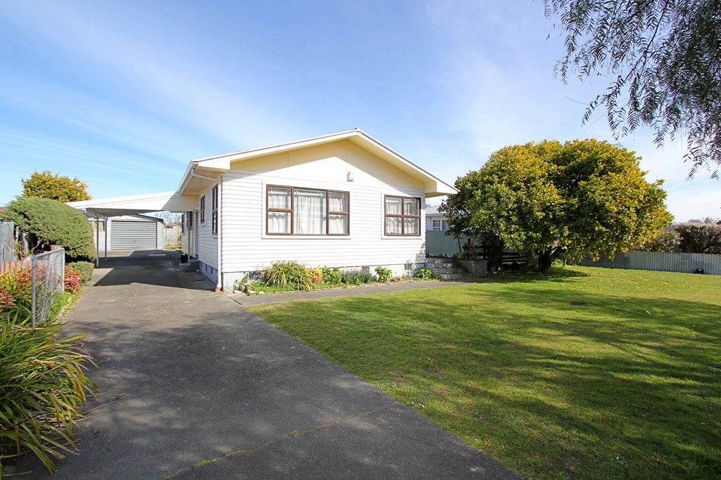 22 Trinity Crescent, Pirimai, Napier - Carousel 1
