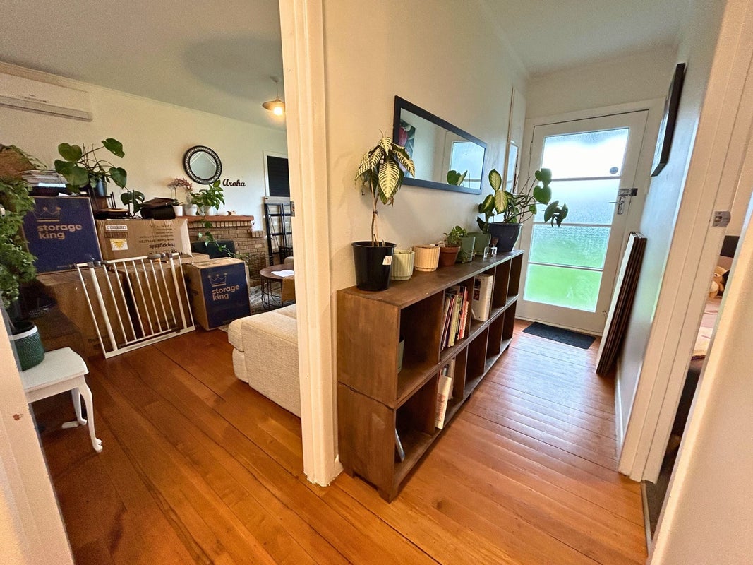 626 Te Atatu Road, Te Atatu Peninsula, Auckland - Carousel 2