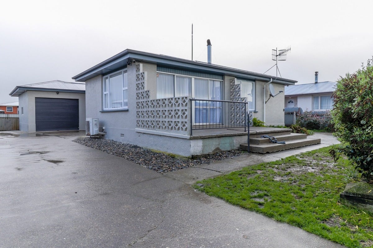 9 Kilmarnock Avenue, Strathern, Invercargill - Carousel 1