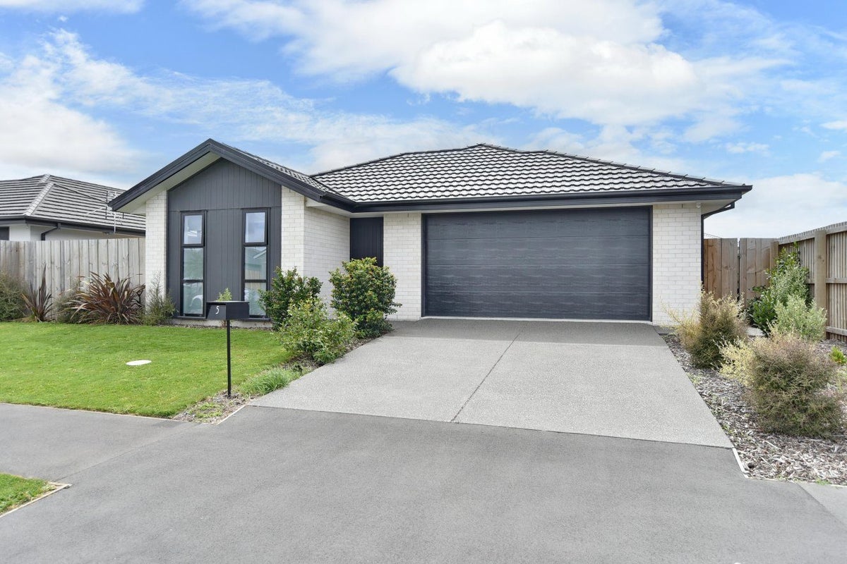 5 Bill Hammond Drive, Belfast, Christchurch - Carousel 23