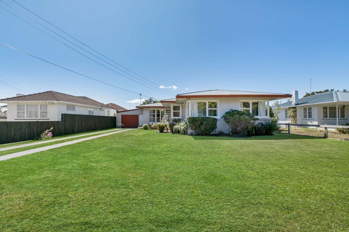 8 Jervis Street, Hillcrest, Rotorua - Carousel 2