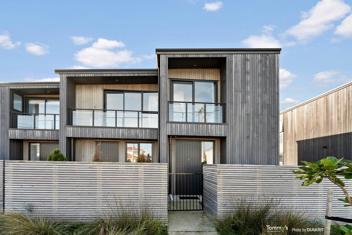 3/20 Trent Street, Island Bay, Wellington - Carousel 1
