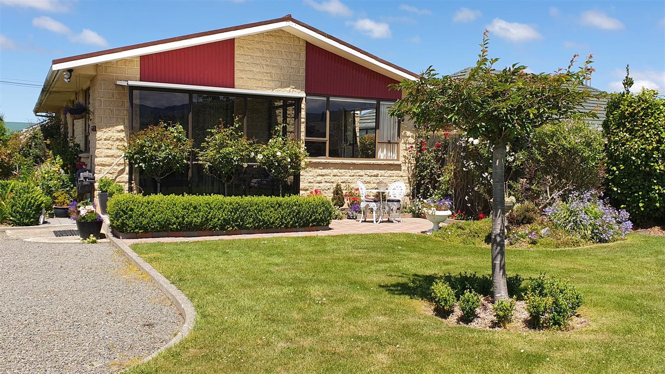42 Opie Street, Waimate, Waimate - Carousel 2
