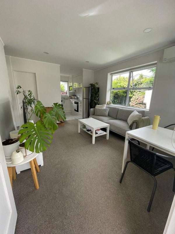 3/9 Buxton Street, Point Chevalier, Auckland - Carousel 1