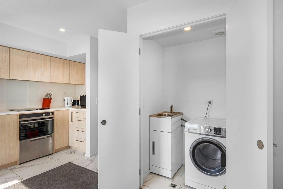 23 Hargest Crescent, Sydenham, Christchurch - Carousel 2