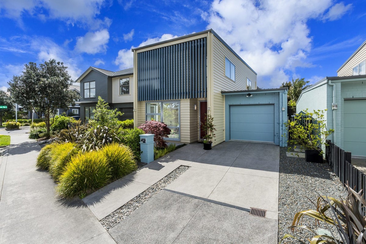 48 Bomb Point Drive, Hobsonville, Auckland - Carousel 1