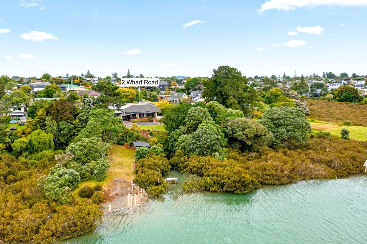 2 Wharf Road, Te Atatu Peninsula, Auckland - Carousel 1