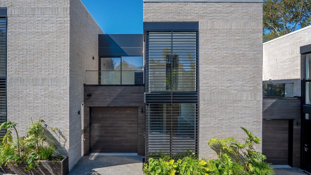 21B Arahia Street, Northcote, Auckland - Carousel 1