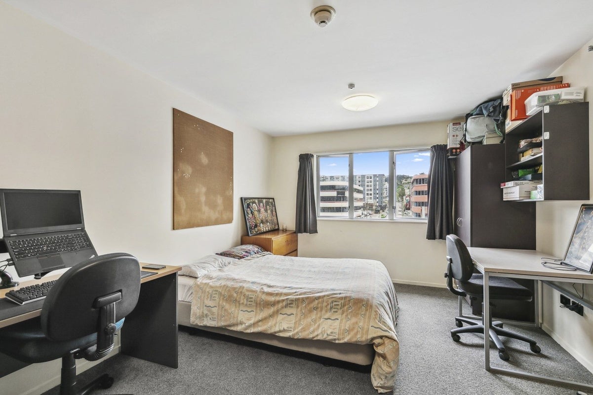 310/12 Martin Square, Te Aro, Wellington - Carousel 1
