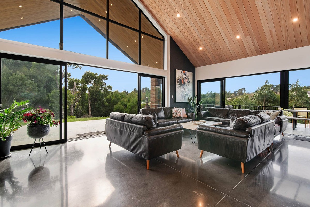 7 Rui Place, Stillwater, Silverdale - Carousel 1