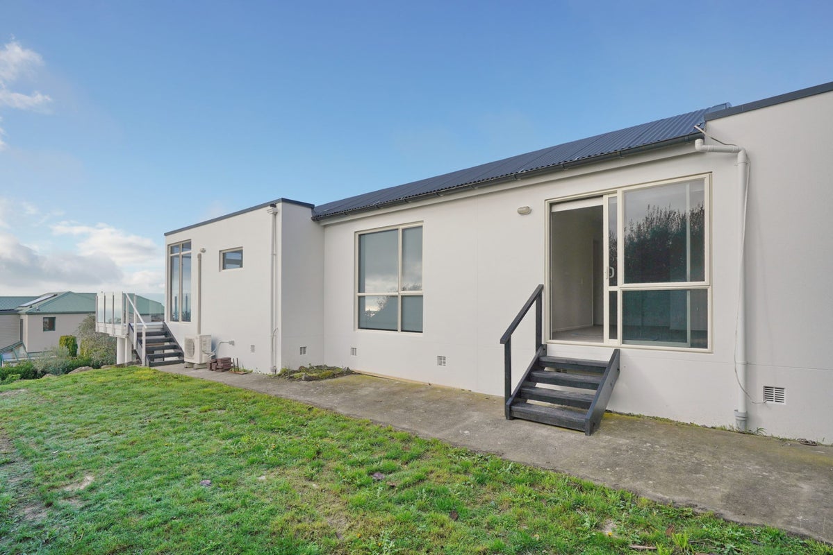 141 Moncks Spur Road, Redcliffs, Christchurch - Carousel 13