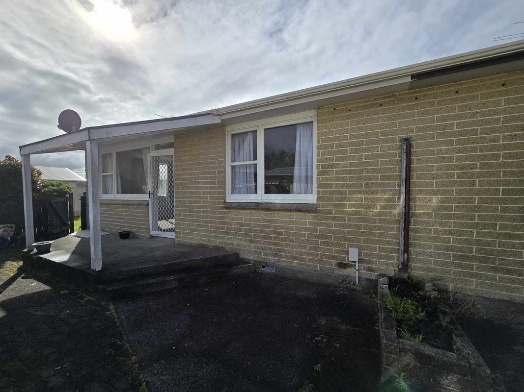 107b CLOUSTON PARK RD, CENTRAL, UPPER HUTT - Carousel 1