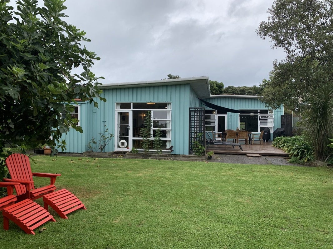 12 Watson Drive, Paraparaumu Beach, Paraparaumu - Carousel 1