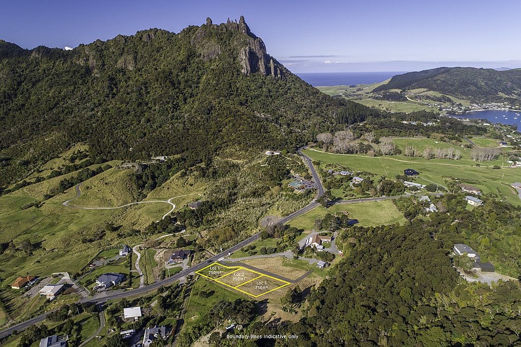 2118 Whangarei Heads Road, Whangarei - Carousel 1