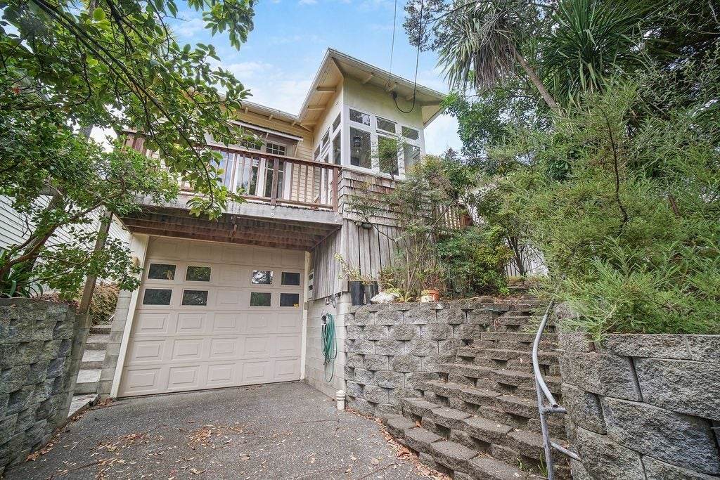 6 Cautley Street, Stanley Point, Auckland - Carousel 1
