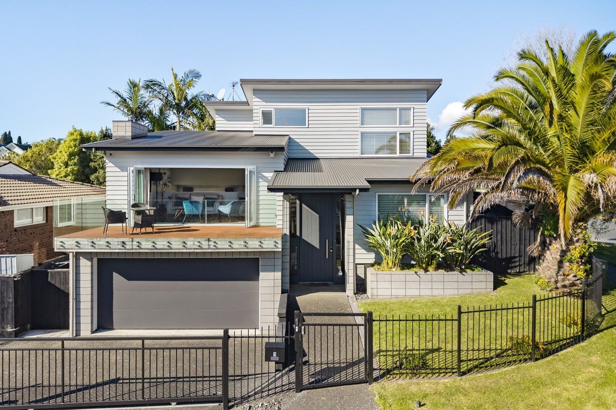 1 Cosy Place, Howick, Auckland - Carousel 1