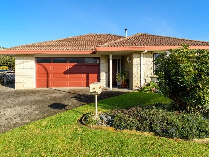 7A Tekoah Place, Judea, Tauranga - Carousel 1