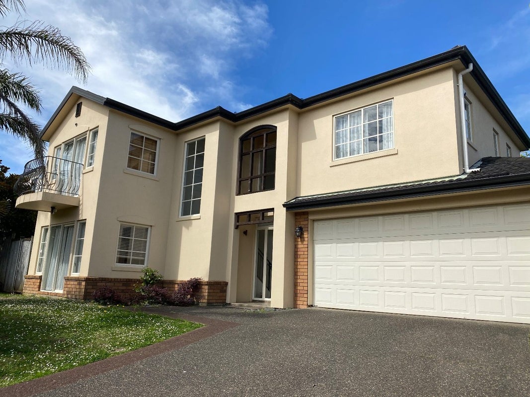 17 Killybegs Drive, Pinehill, Auckland - Carousel 1