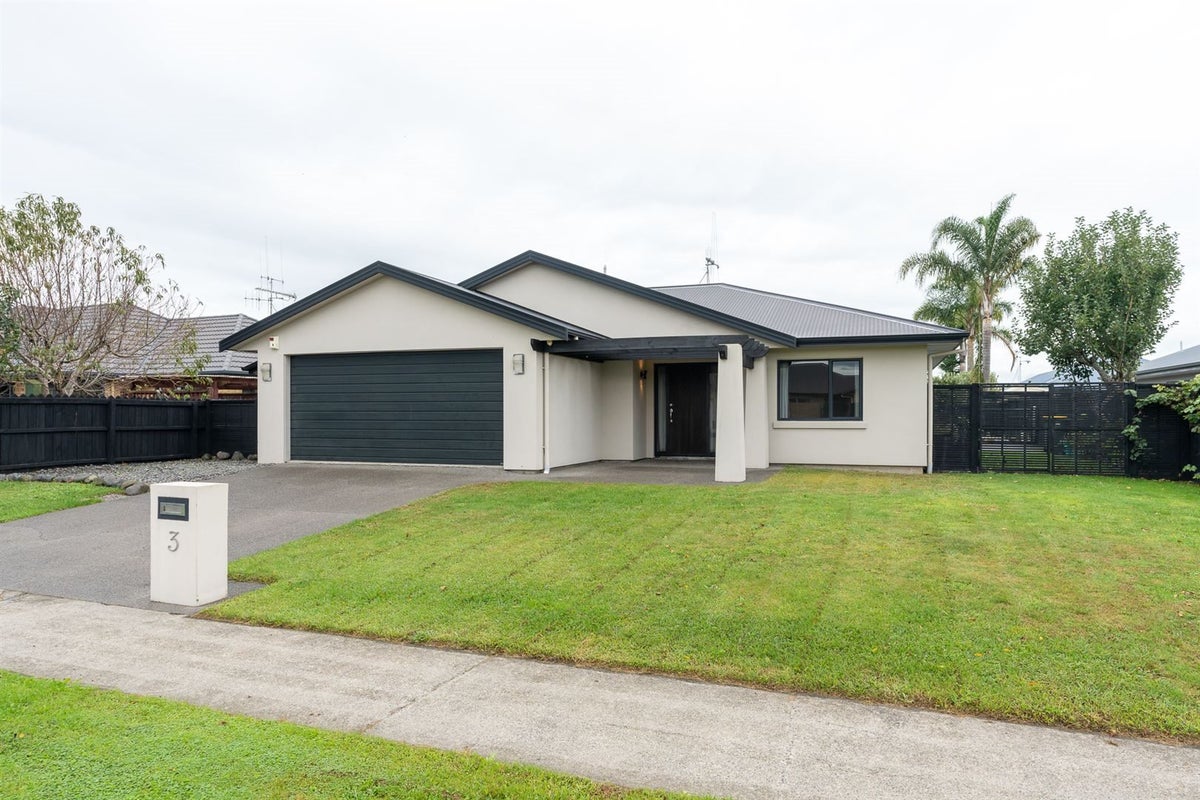 3 Woodham Place, Rototuna North, Hamilton - Carousel 1