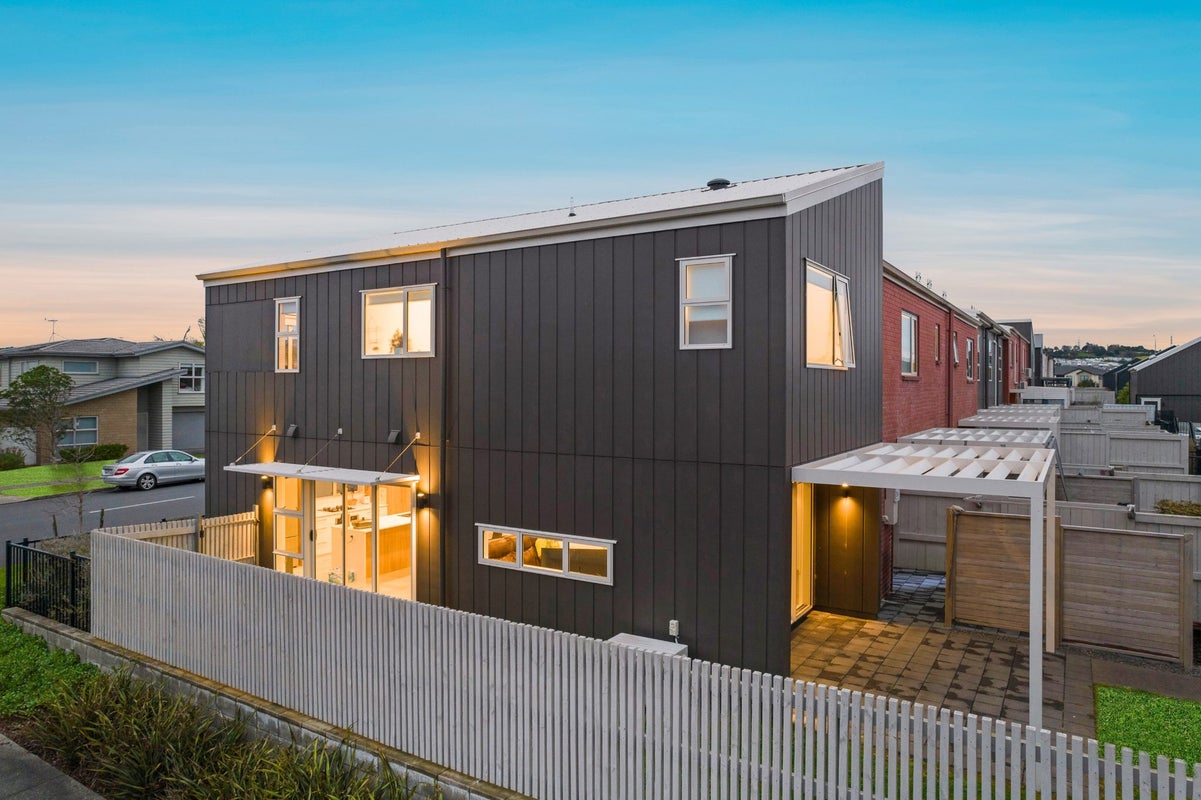 36 Brookview Drive, Flat Bush, Auckland - Carousel 2