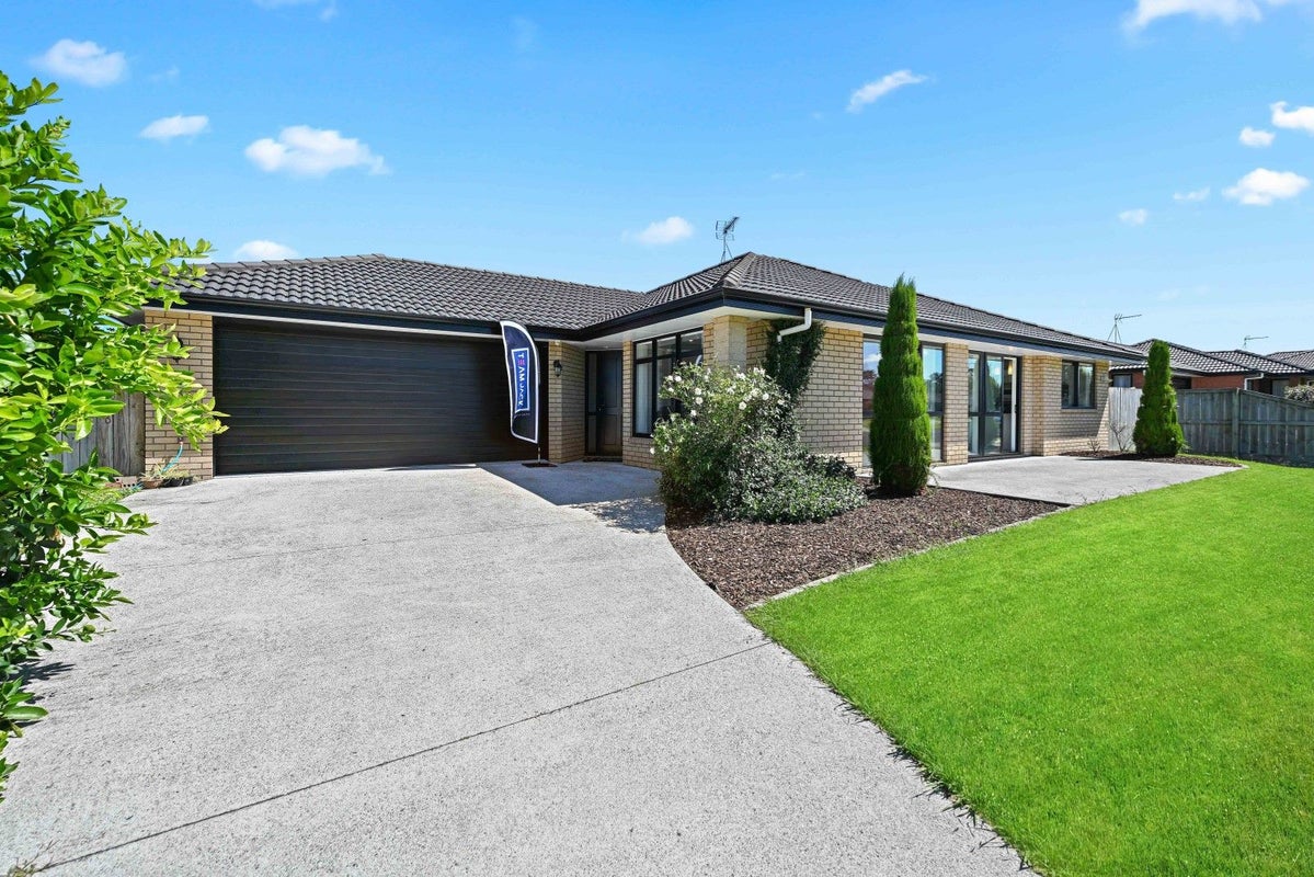 44 Edgeview Crescent, Fitzroy, Hamilton - Carousel 2