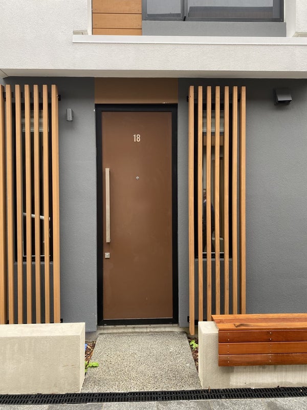 18/97 Taranaki Street, Te Aro, Wellington - Carousel 1